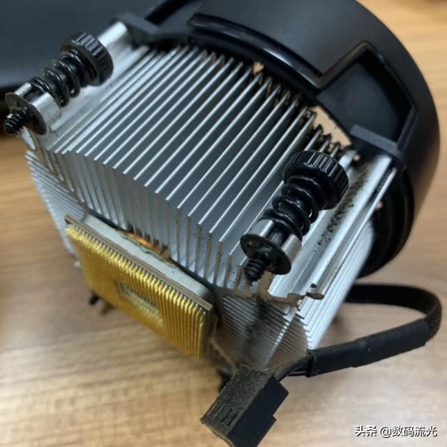 好船要配好帆：CPU散热器该怎么选择？风冷与水冷哪个好？
