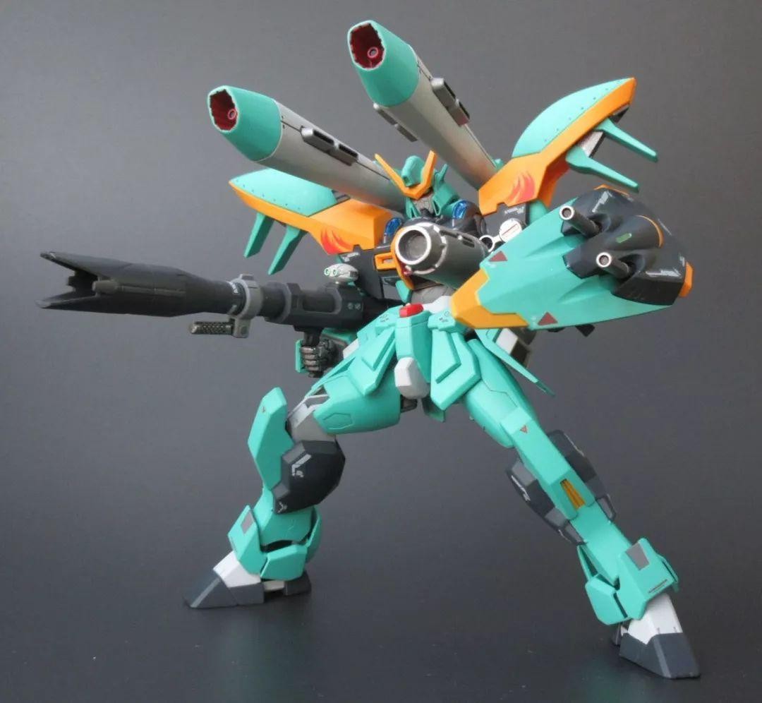 高达三小强完整视频,三小强和高达