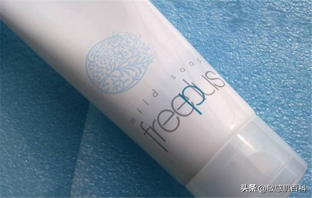 毛孔粗大出油敏感肌用什么洗面奶,香奈儿山茶花洗面奶适合敏感肌吗