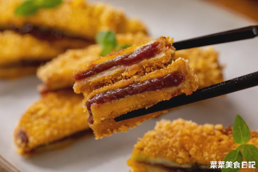 一口就爆浆好吃的停不下来,一口下去爆浆满满好吃到怀疑人生