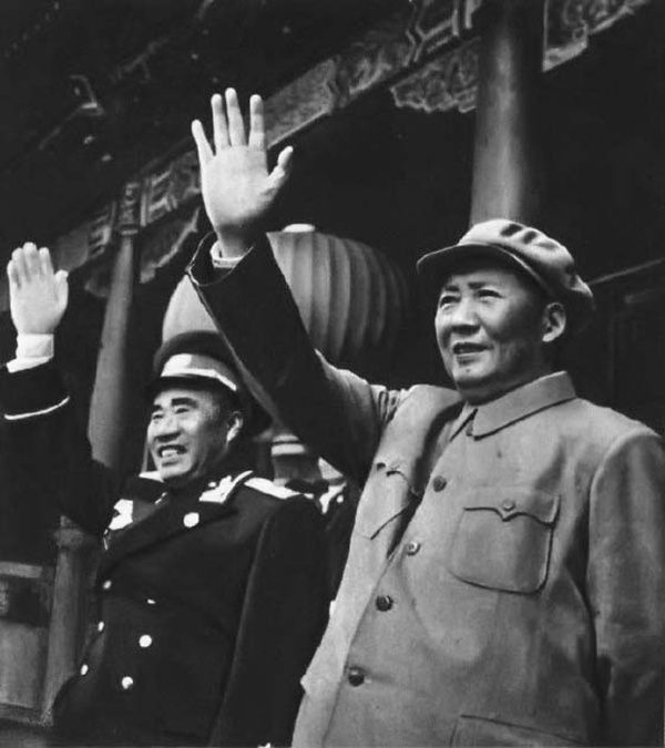 毛主席用兵真如神，十大元帅很服气