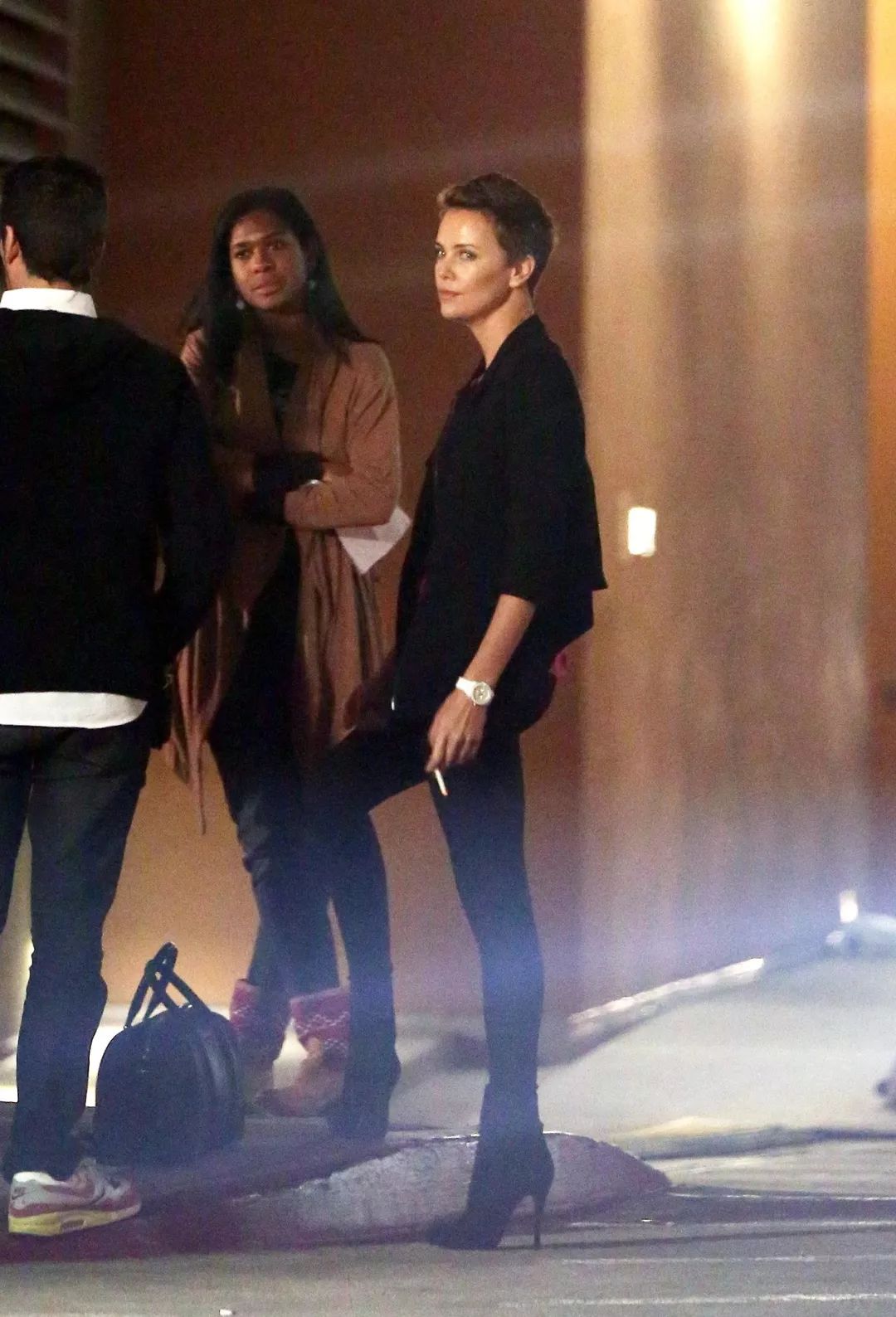 女人帅起来男人都不知道怎么做,女人帅起来究竟能帅到什么地步