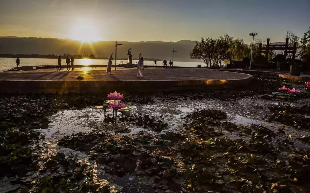 閭涘窞鏃呮父鏀荤暐,閭涙捣椋庢櫙鍖烘梾娓告敾鐣ヤ竴鏃ユ父