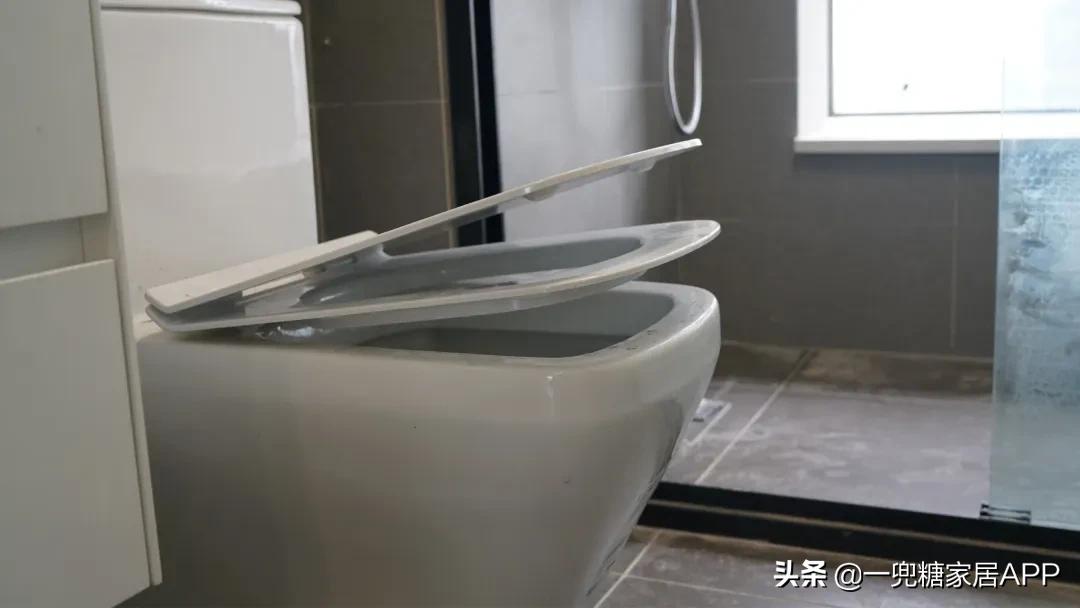 同样是网购，凭什么别人能装出五星级卫浴，而你只配买到假货？