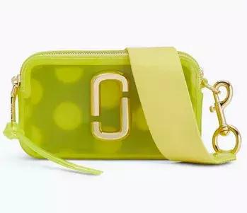 去年的包包配不上今年的自己,去年买的包已经配不上今年的你了