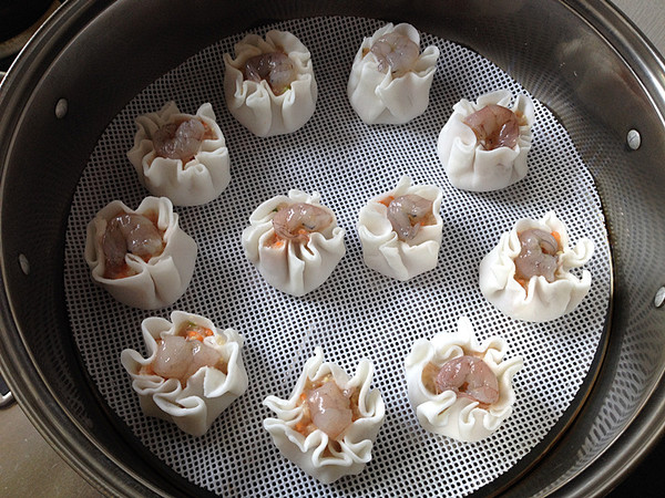 虾仁烧麦最正宗的做法,香菇胡萝卜虾仁糯米烧麦做法