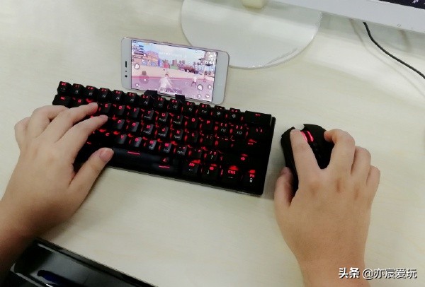 刺激战场端游怎么跟手游玩,刺激战场端游怎么用手机操作