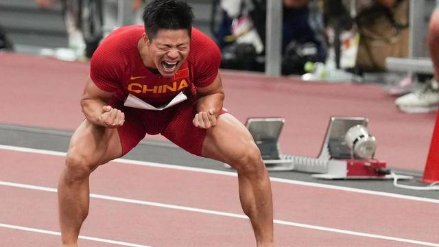涓滀含鐢峰瓙4x100鍐宠禌鍥炴斁,鐢峰瓙4x100鍐宠禌鍑犵偣杩涜