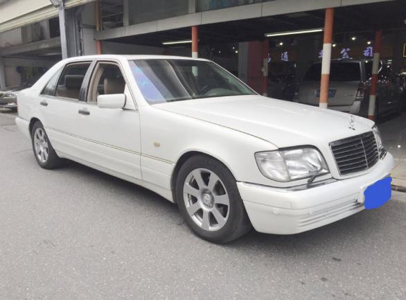奔驰s3201998款,1998年的奔驰s320