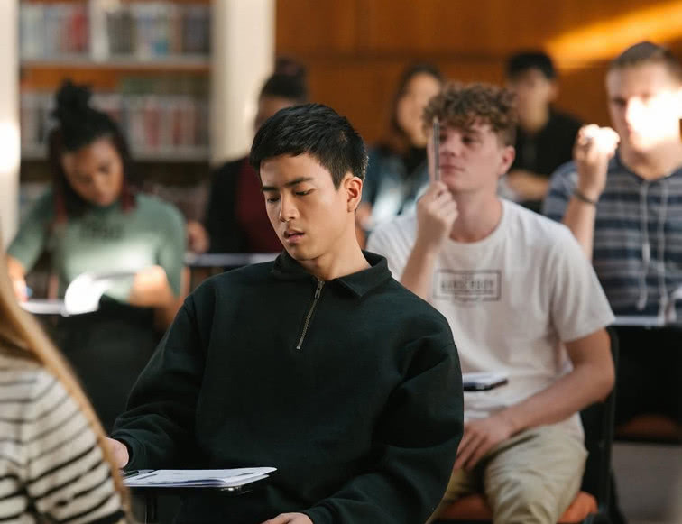 《天才枪手》看“作弊”万能公式，好成绩到底是拿什么换来的？