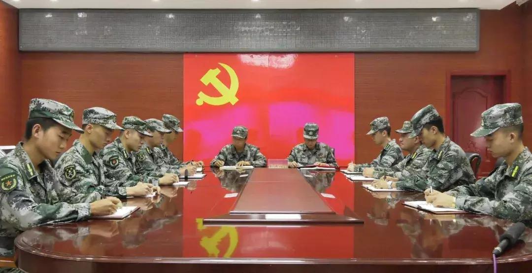 八一军人风采视频,迎八一展军人风采