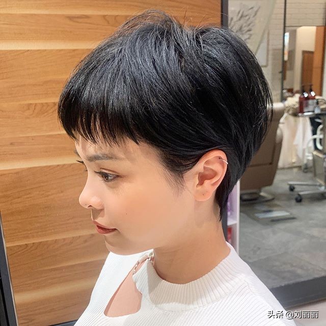 推荐几款好看的时尚短发,一款适合你的精致短发