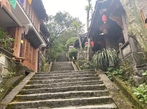 都江堰灵岩上山禅境民宿,都江堰灵岩寺小院
