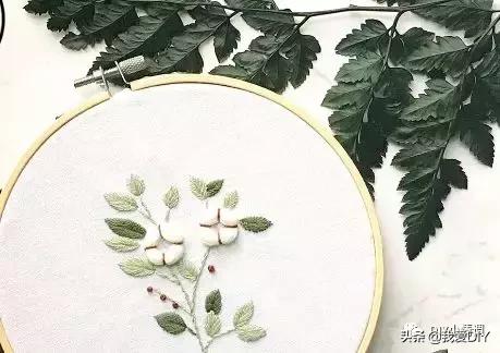 刺绣新手一步一步刺绣花,超详细的漂亮小花刺绣教程