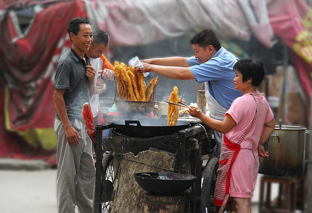 吃油条真的会变笨吗,吃油条会抑制大脑发育吗