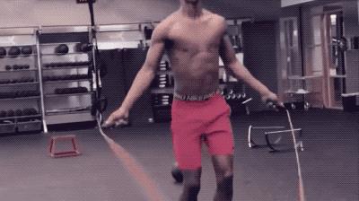 健身如何选动作,足球运动健身动作有哪些