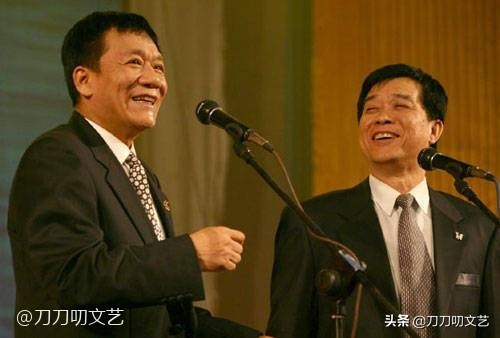 郭德纲说恩师侯耀文晚年,郭德纲连续14年悼念恩师侯耀文