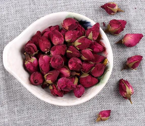 玫瑰和月季功效的区别,玫瑰和月季花托的区别图解