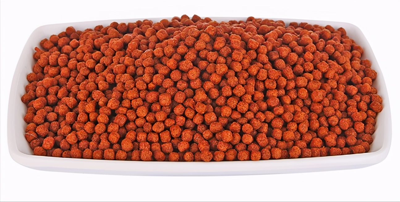 血红鹦鹉鱼怎么喂食最好,黑白鹦鹉鱼饲养方法大全