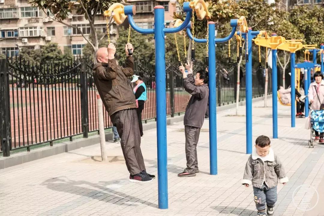 郑州火车头体育场老照片,郑州市火车头体育场