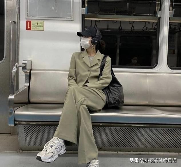 女人再懒别穿牛仔裤就出门,女人再懒也要穿得好看推荐多穿