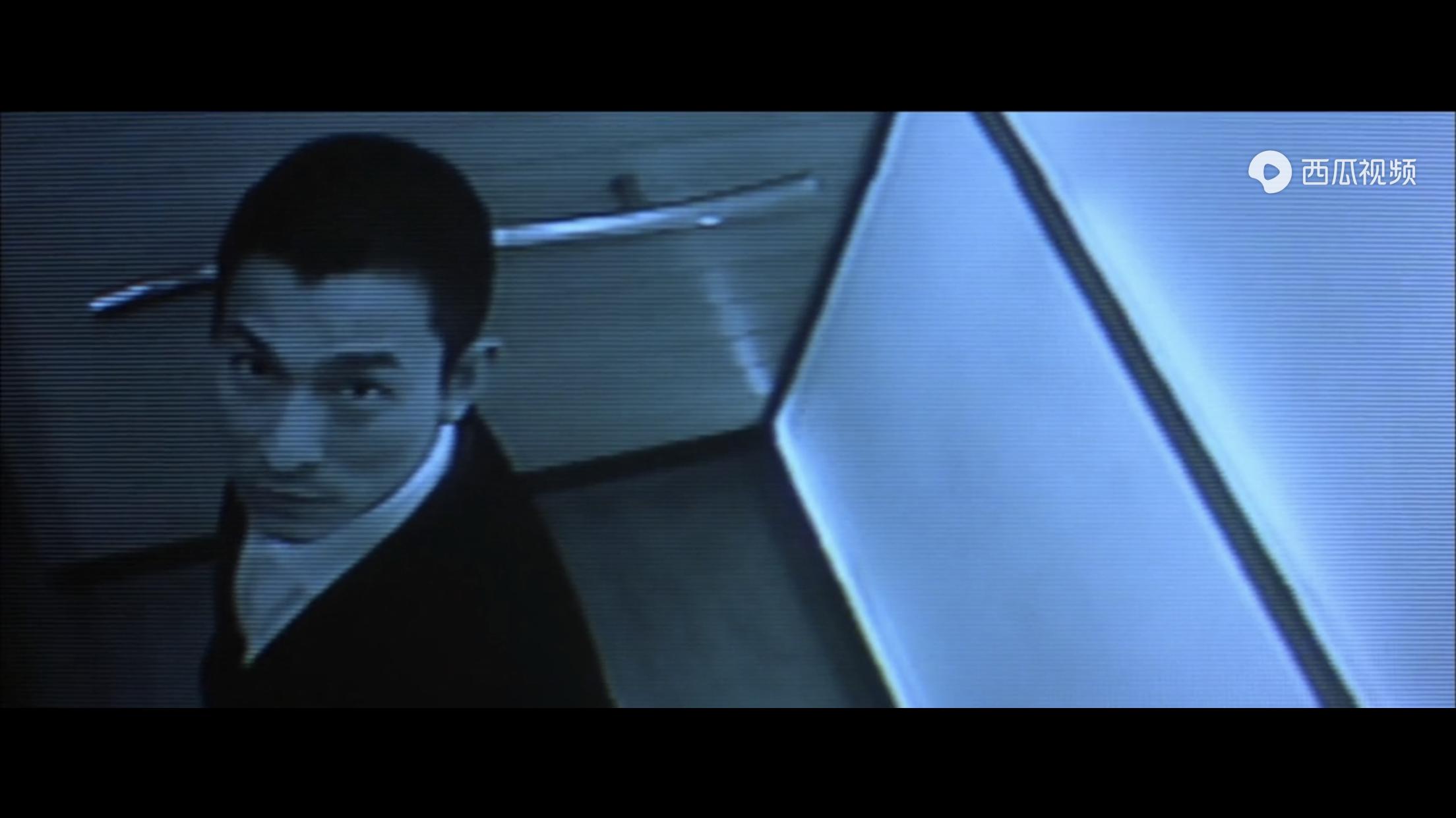 《无间道》：一台电梯通向的无间地狱，引爆了刘建明双重人格意蕴