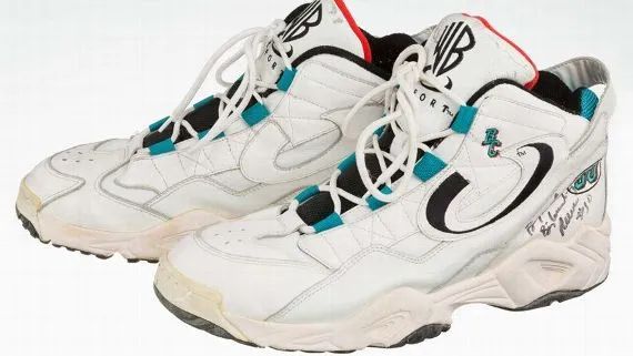 篮球史上最棒的球鞋,nba史上最漂亮的十双球鞋2020