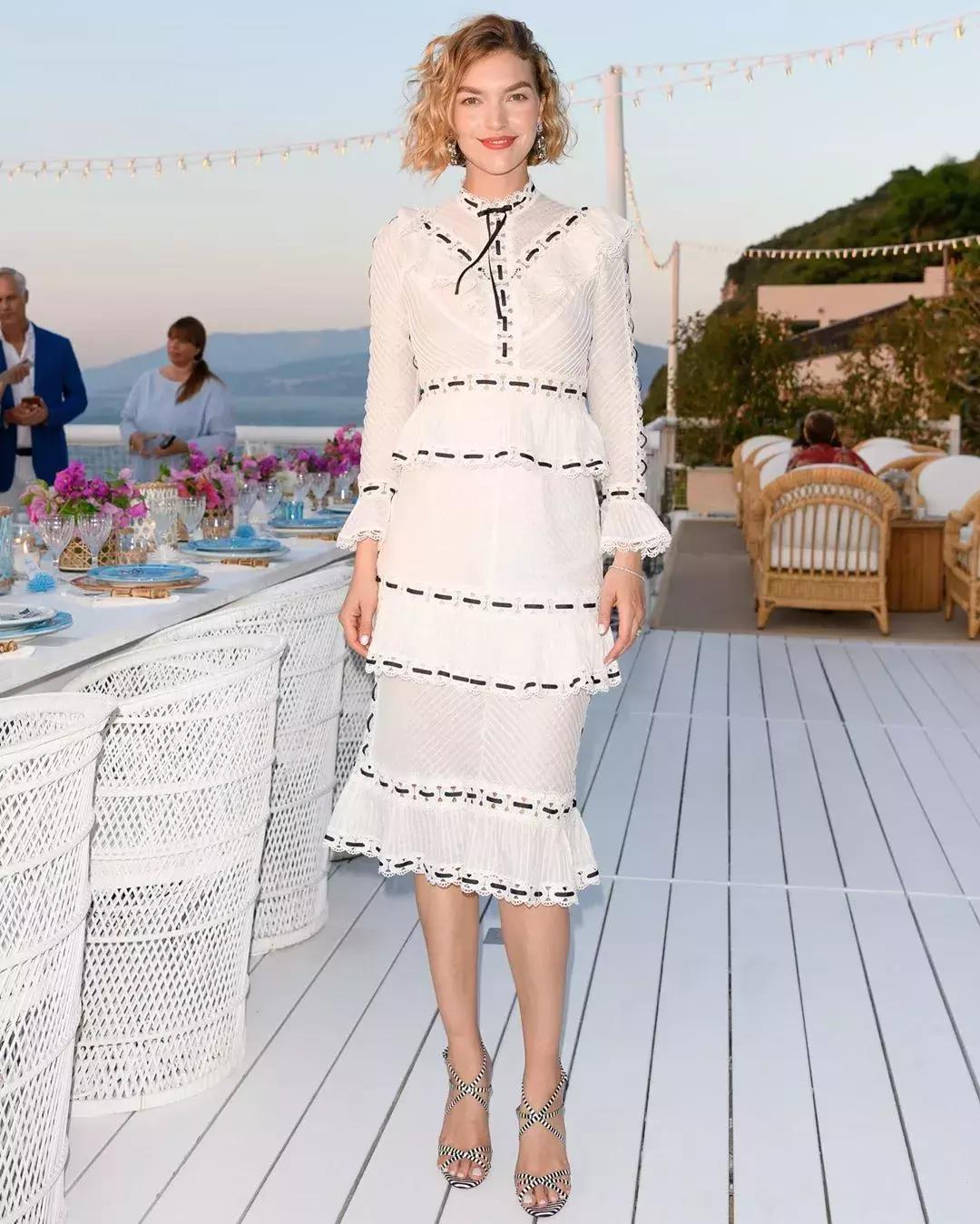 zara今年新款连衣裙哪件是爆款,逛街逛腻了开始逛家纺