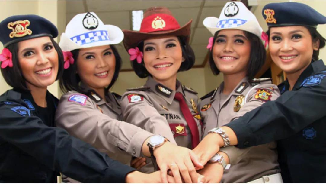 “贞操检查关乎国家安全”：在这里，处女才能做警察