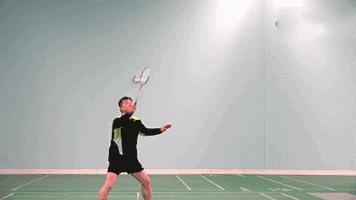 反手握拍手腕会受伤吗,横拍反手握拍手指用力