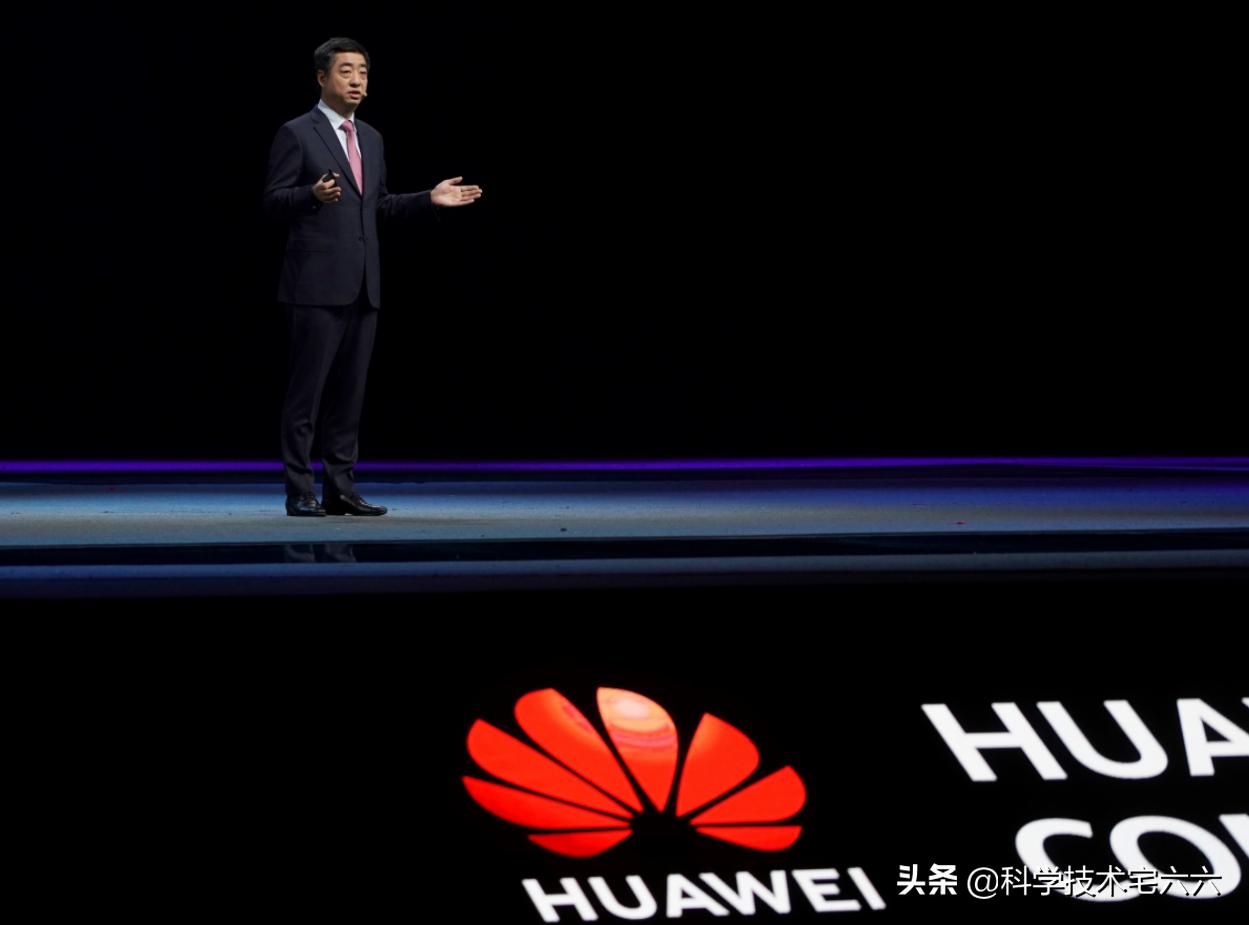 苹果和华为同时出新旗舰机,华为低端机