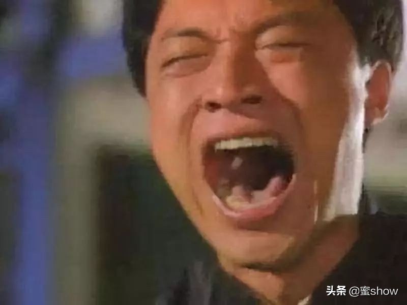 42岁冻龄女星光彩夺目,40岁冻龄女星