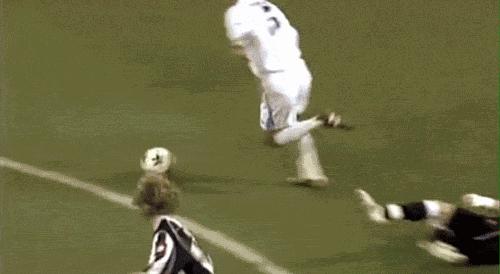 足坛各球星绝技总集,足坛巨星独门绝技