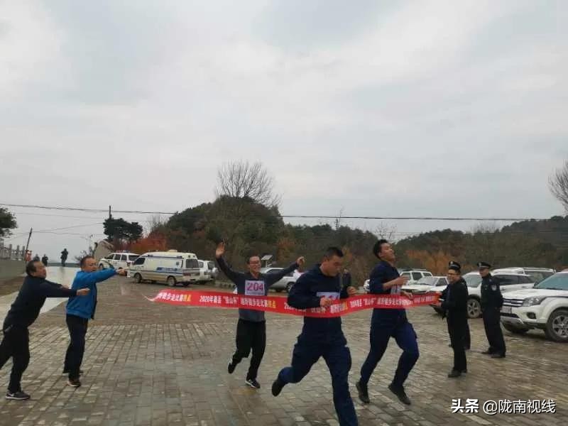 椋庡摜寰掓鐩存挱,闄囧崡椋庡摜璧勮