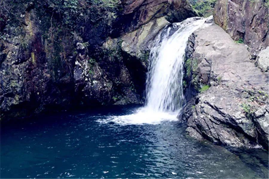 宁波第一个5a级景点,五龙潭风景区宁波开放了吗