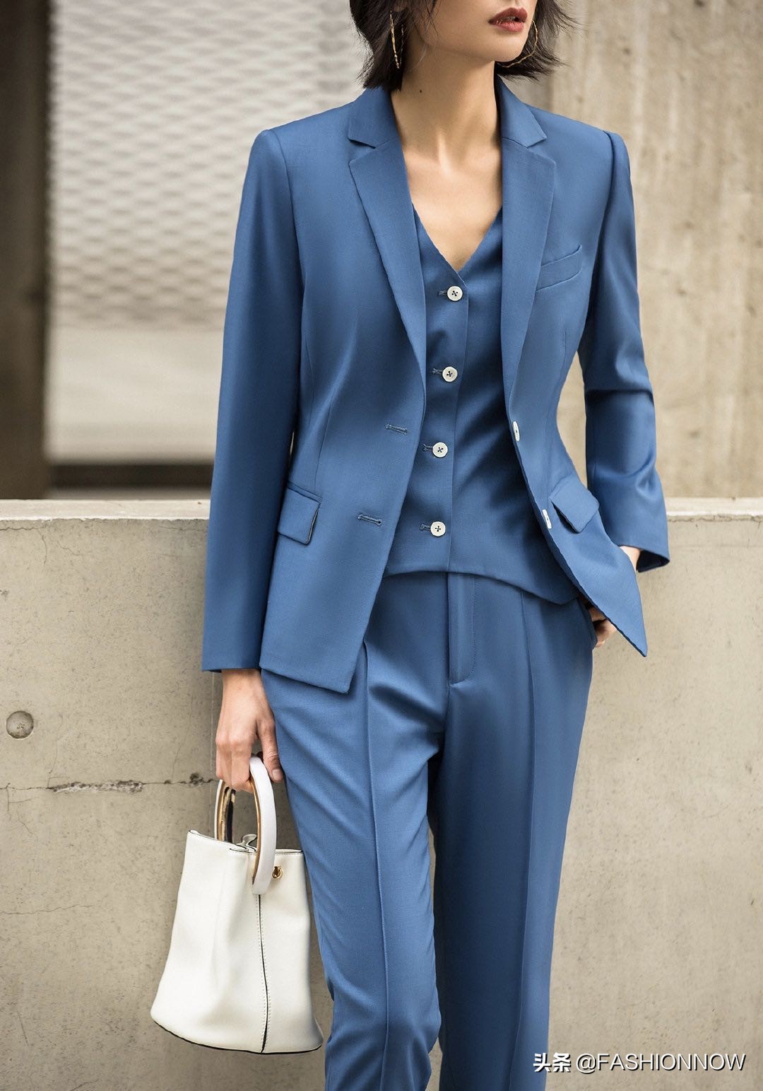 陈数斯黛拉蓝色套装,陈数不愧是中年女性穿搭教科书