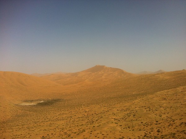 徒步穿越巴丹吉林沙漠路线,穿越巴丹吉林沙漠四日游