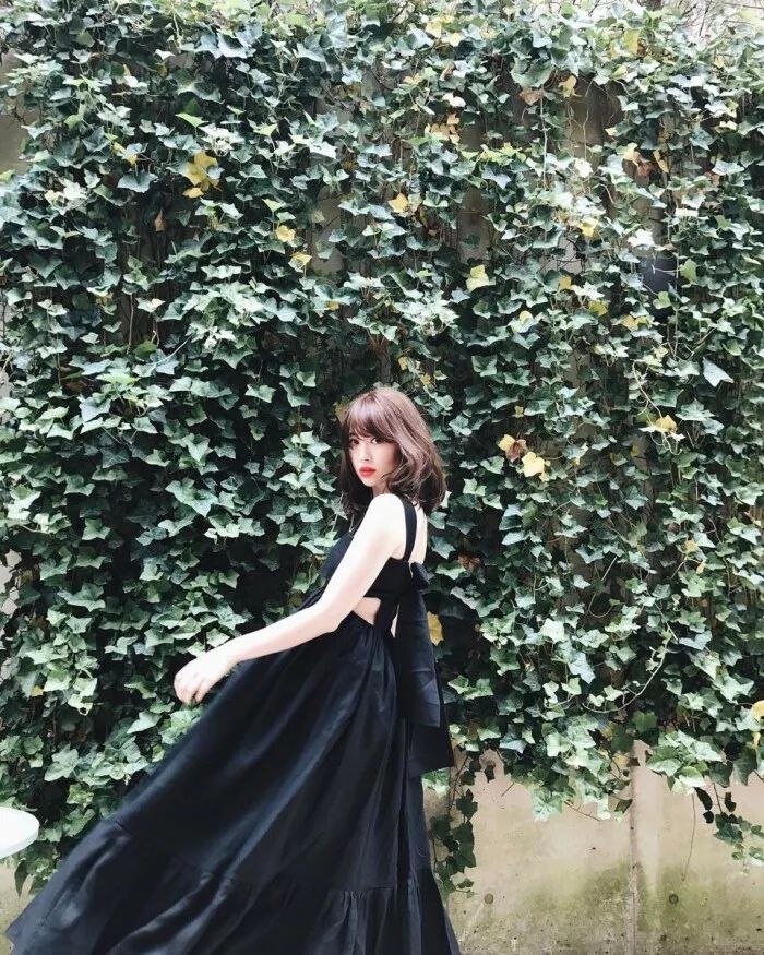 让男人想入非非的女明星原来是她！这身材性感的也太过火了吧