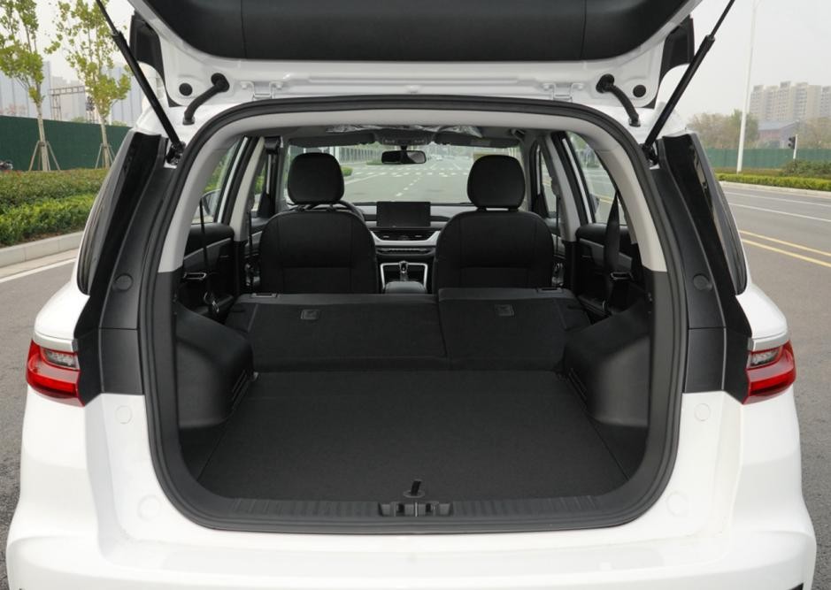 吉利远景x6新款顶配动态测评,吉利远景x6手动挡最高配