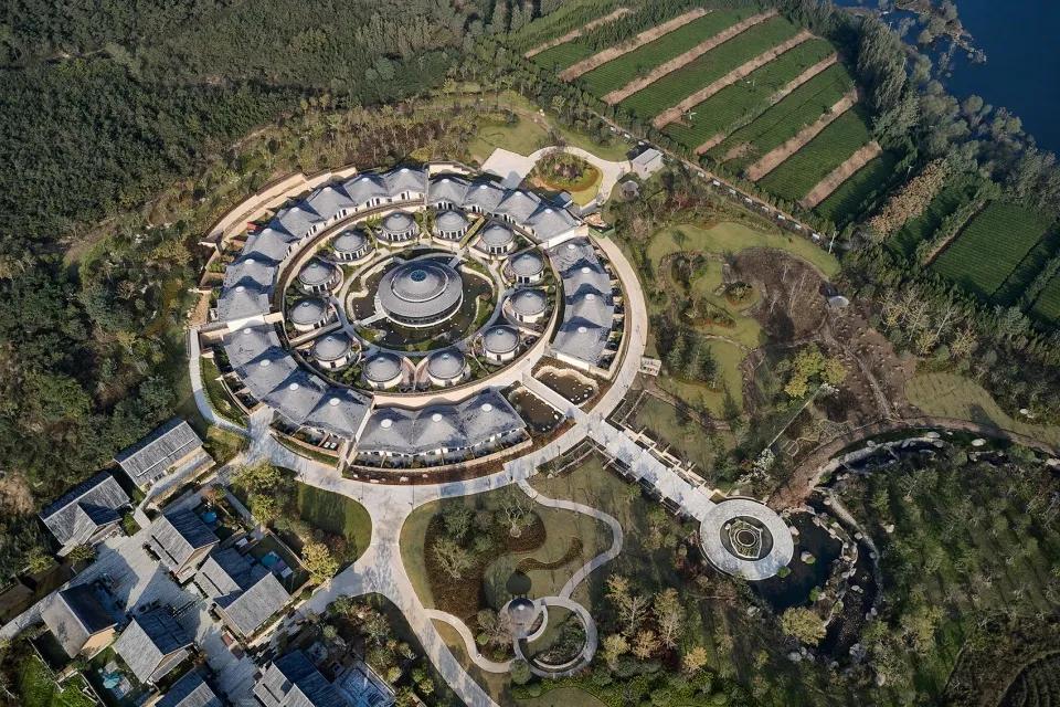 民宿是寻觅归属感最佳的地方,民宿的灵魂就是与民共宿