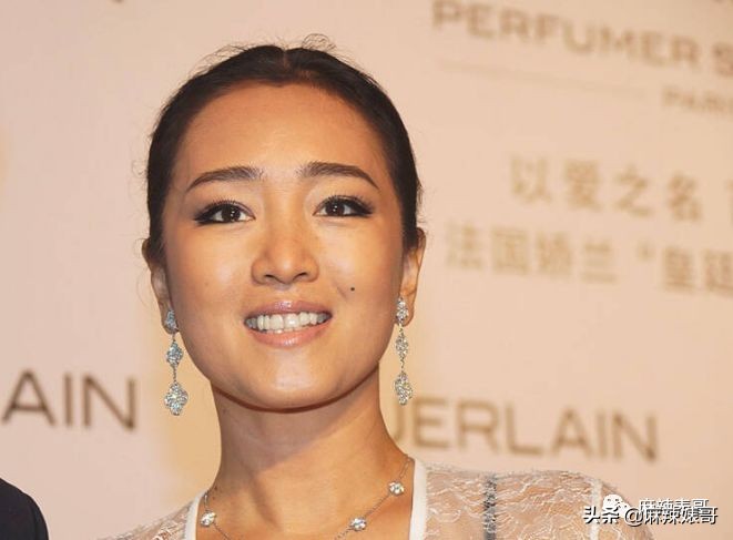 每月零花钱200万,李嘉欣如果不嫁豪门一年能挣多少