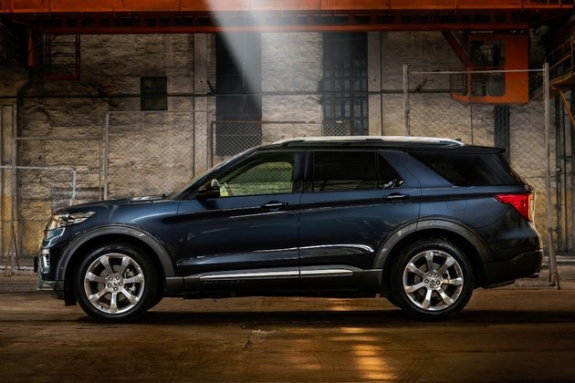 低调买suv40万买探险者70万买q7,福特探险者全新款2023款真实报价