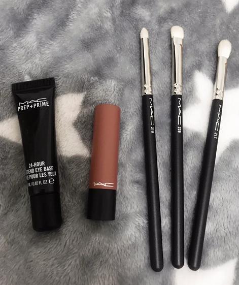 雅诗兰黛333和mac316哪个适合黄皮,雅诗兰黛和mac口红哪个好