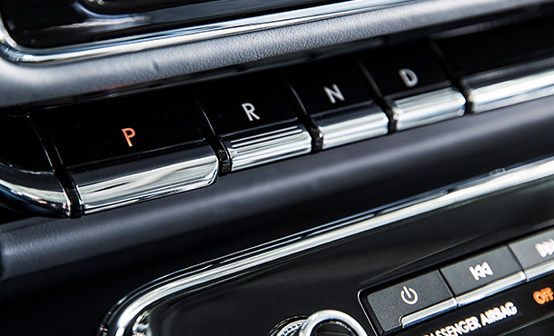 内饰豪华的林肯轿车,最新款林肯领航员内饰