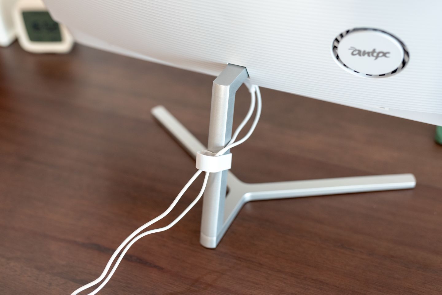 性价比的一体机体验怎样？HKC蚂蚁电脑