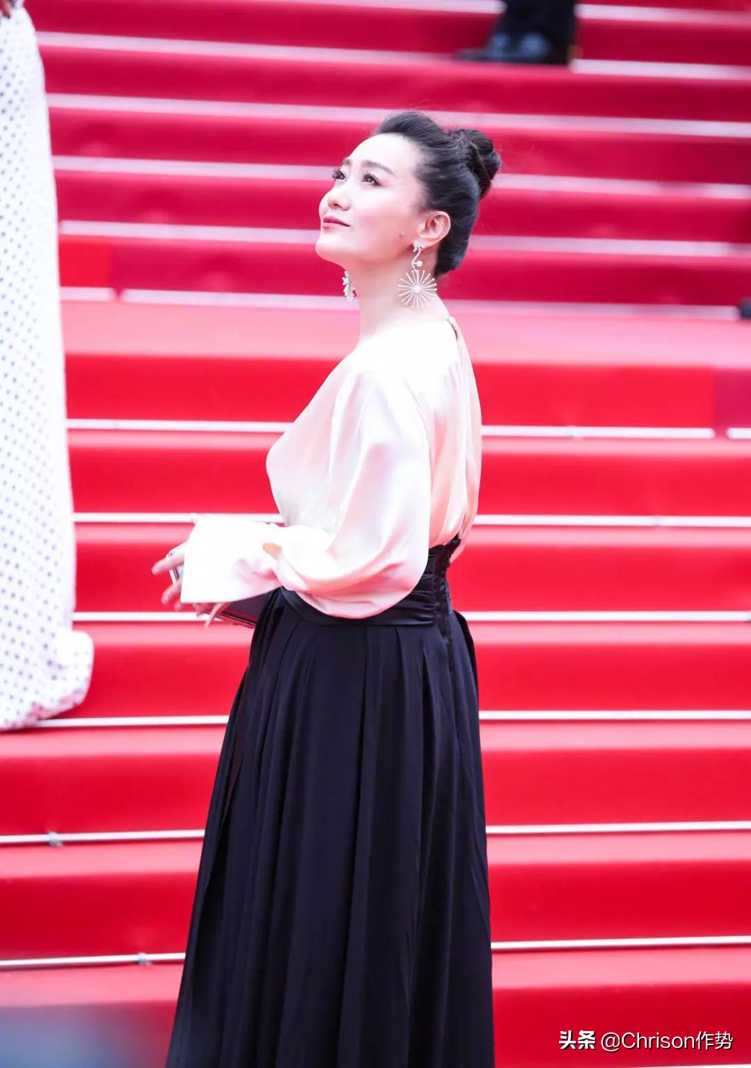 最近戛纳电影节红毯秀,戛纳红毯上的奇葩