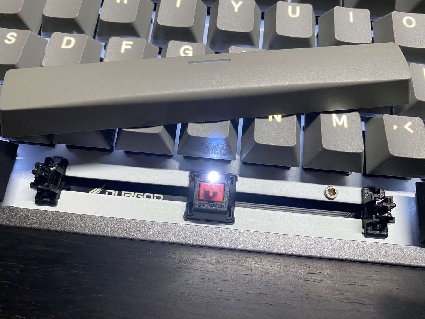 国产机械键盘什么牌子比较好,不到200元的国产机械键盘究竟怎样