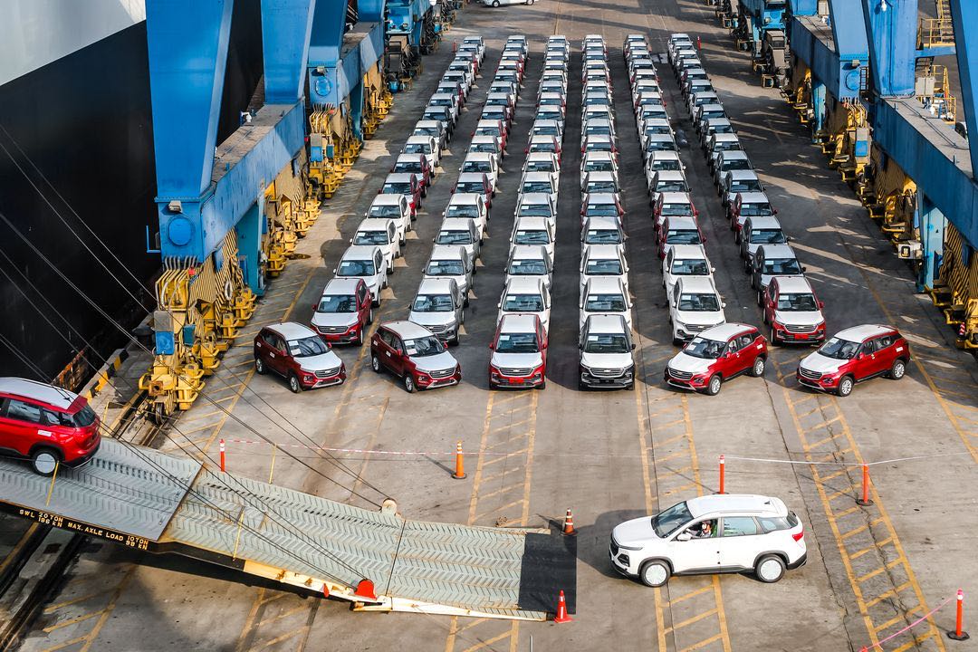 宝骏国内销量下滑，宝骏530挂雪佛兰标出口