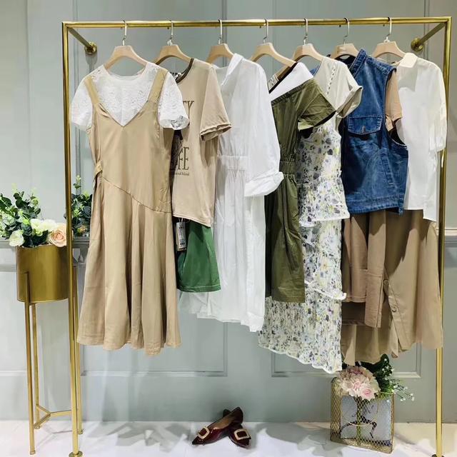 广州牛庆丰牛仔裤批发市场拿货,广州服装批发市场新手怎么拿货