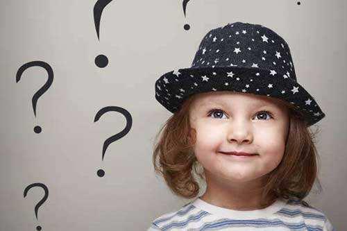 “花痴宝宝”火了，地铁上“狂撩”小哥哥，宝爸：难道我不帅？